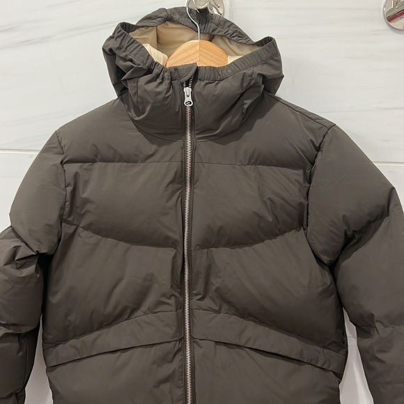 Saturdays New York City | Unisex Oversized Tomo Puffer Jacket in Olive - Picture 5 of 10